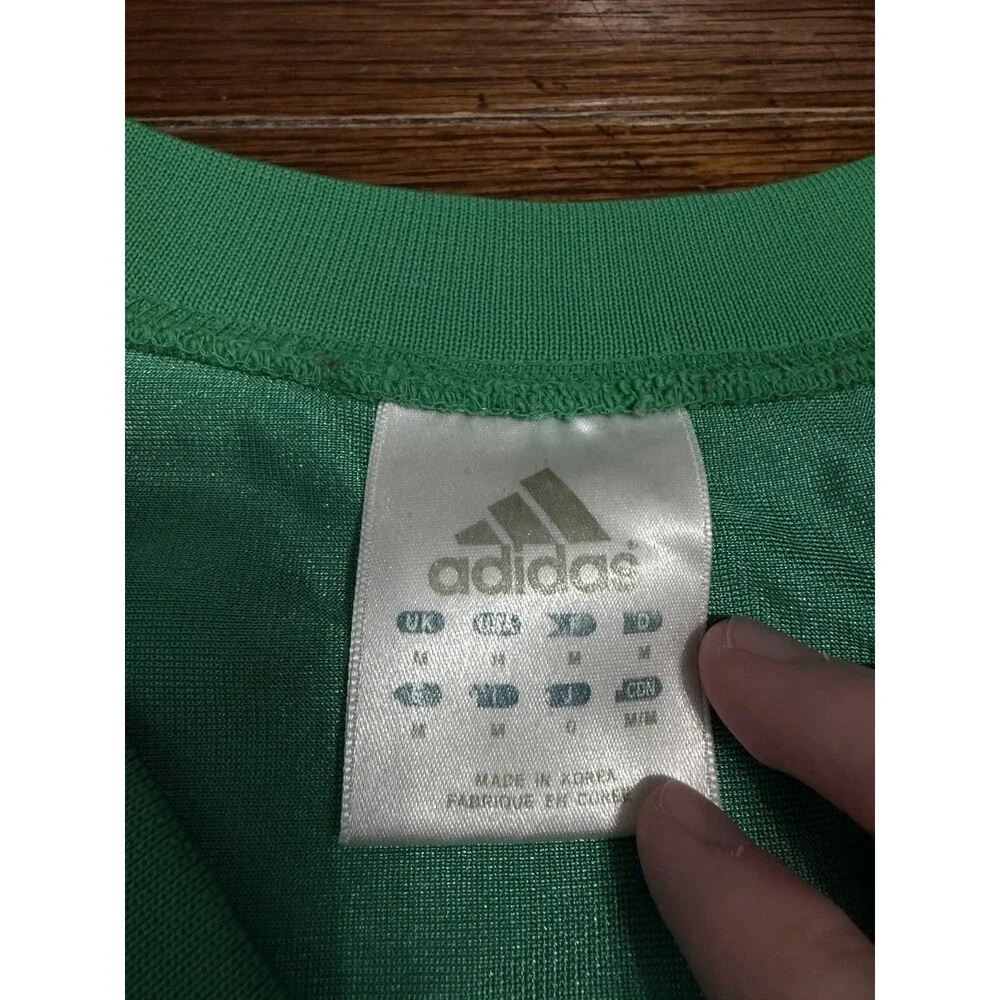 Vintage Notre Dame Fighting Irish Men’s Size M Green Adidas Football Jersey #3